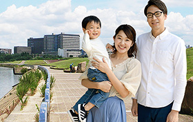 淀川と若い家族のイメージ